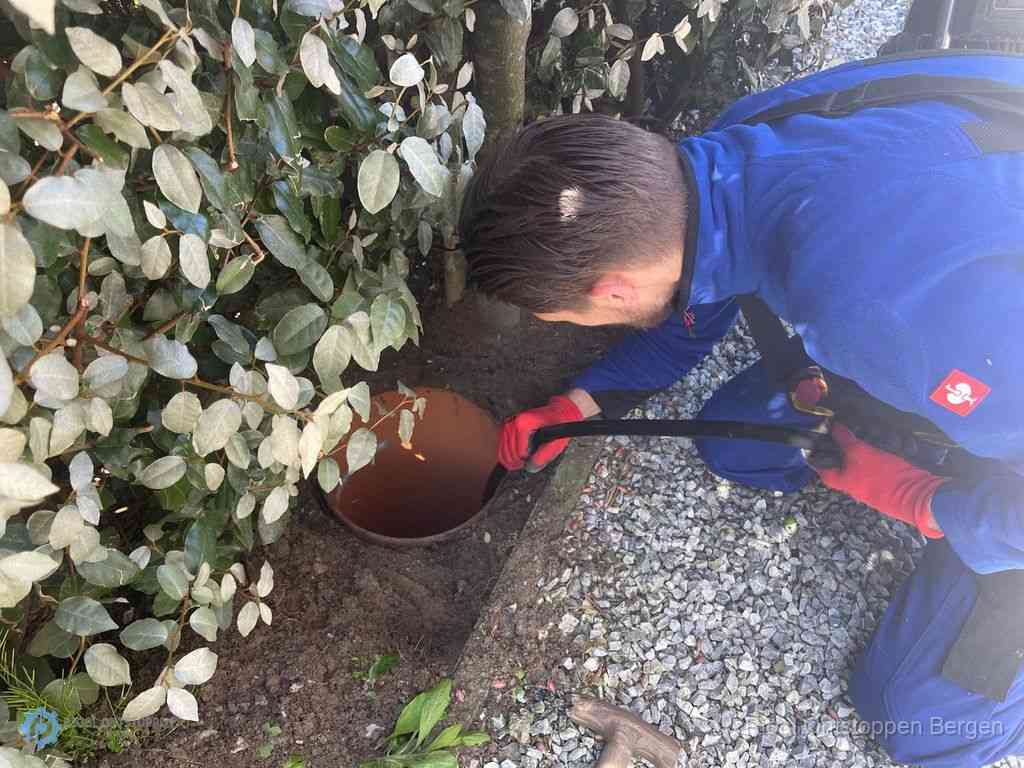 Verstopt Riool Ontstoppen Bergen